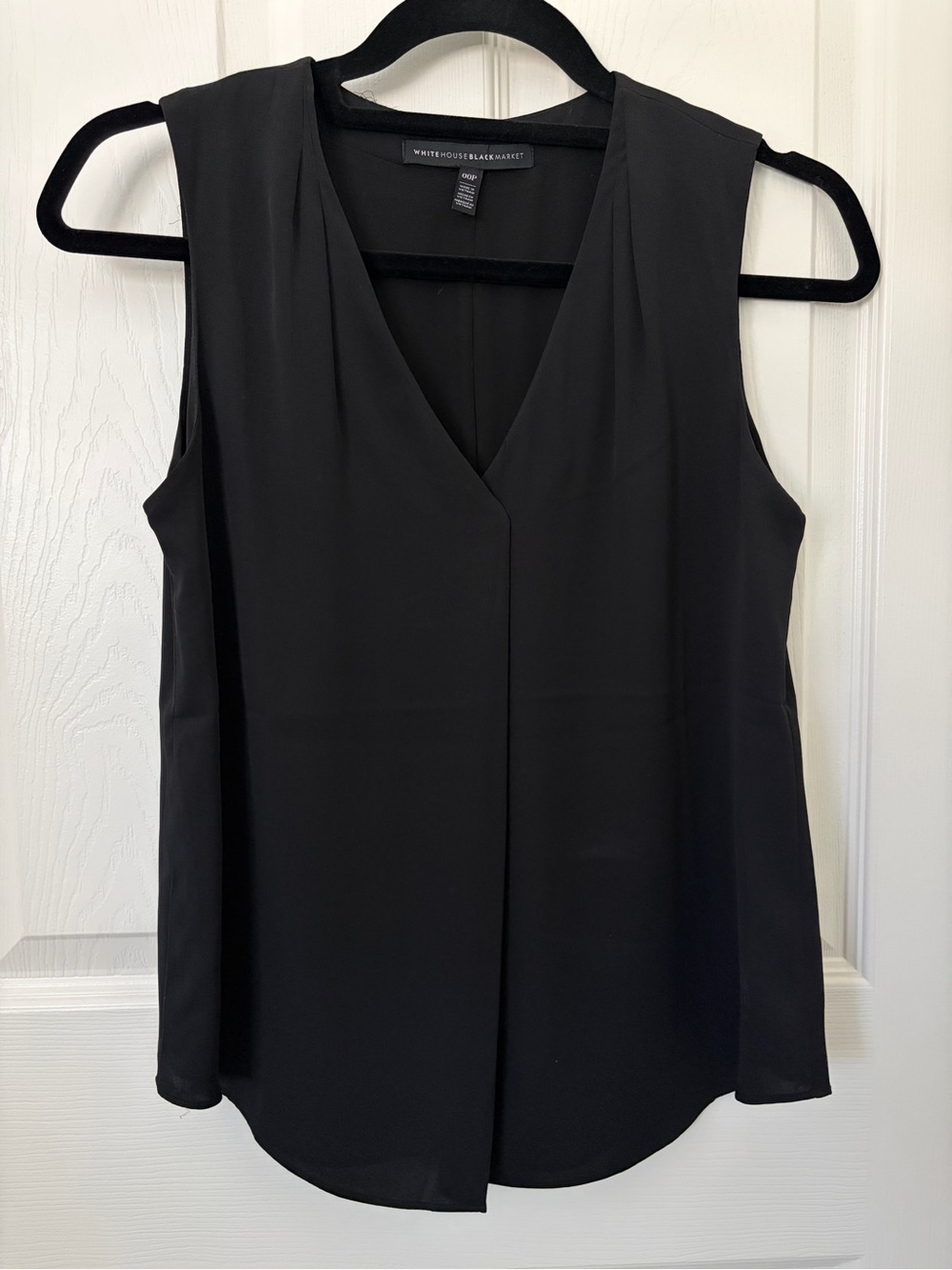 White House Black Market Black V-Neck Sleeveless Blouse